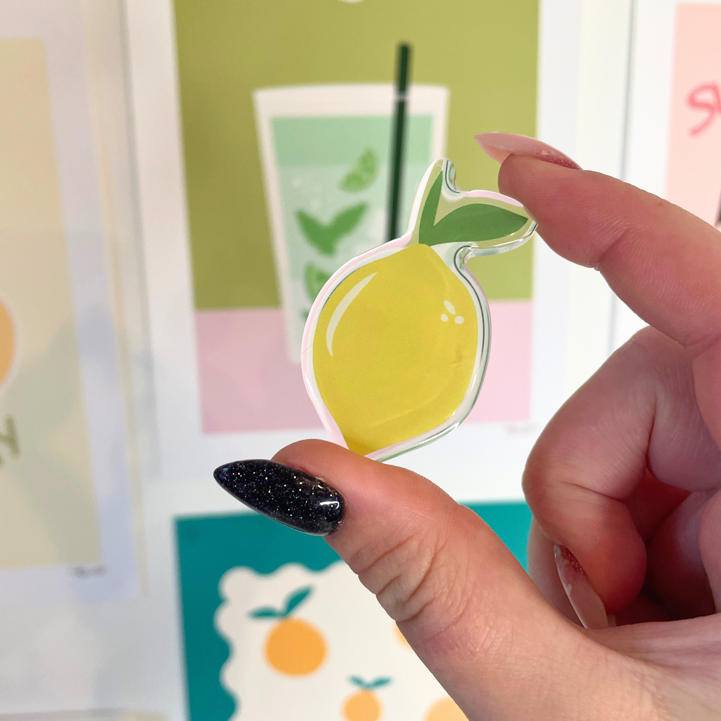 Pins citron en acrylique