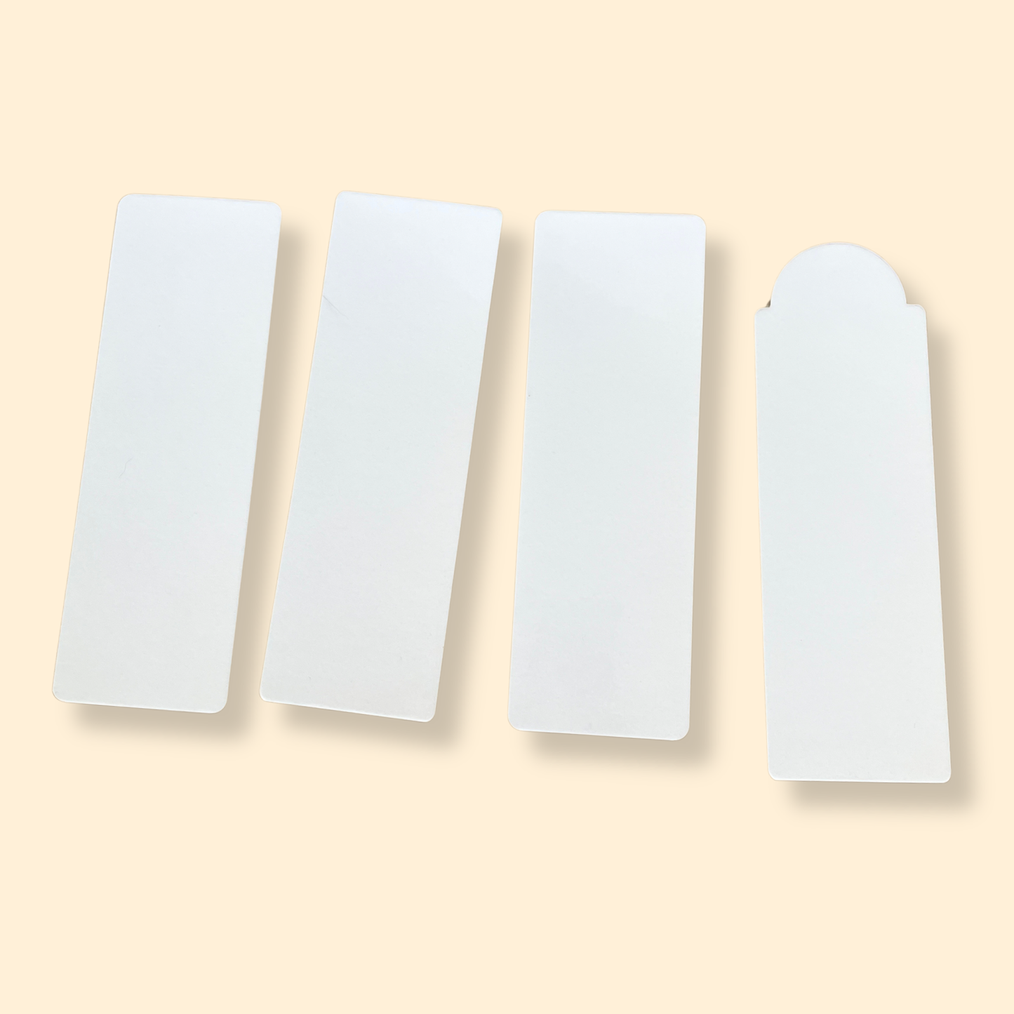 Mini marque-page - finition lisse - modèle au choix