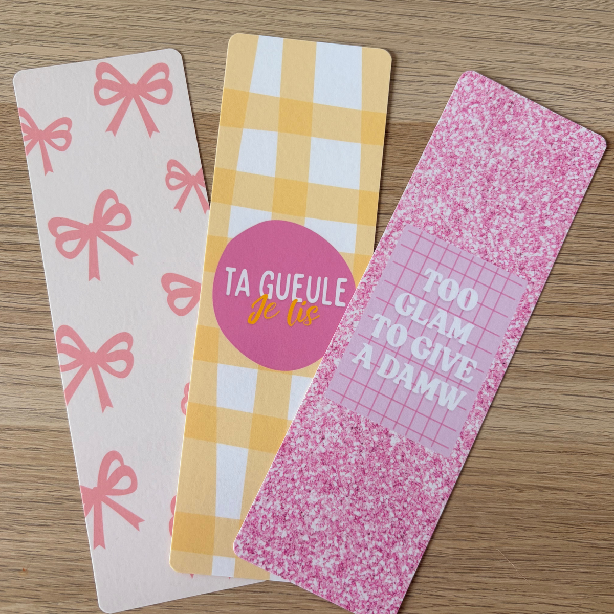 Marque-page - Too glam to give a damw